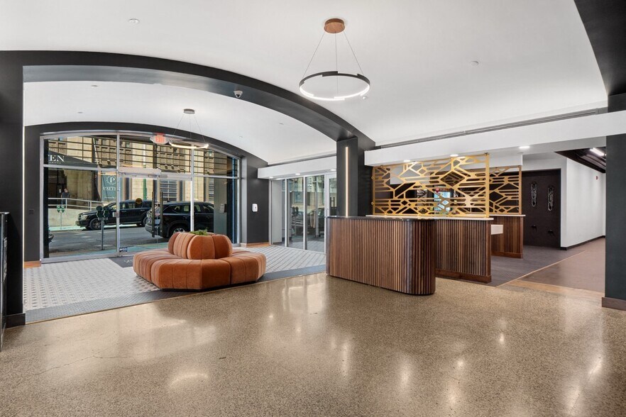More Photos Of 1100 Market St, Chattanooga Office For Lease