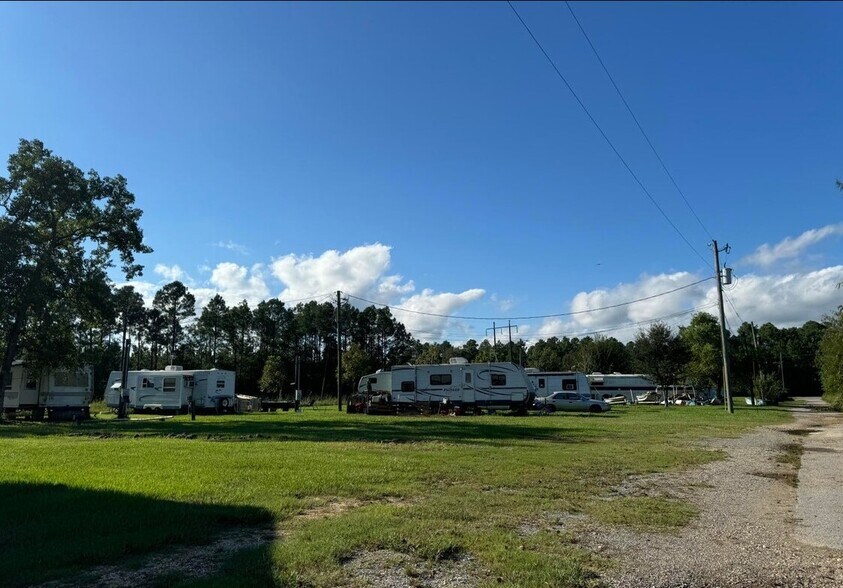 More Photos Of 7916 Old Stage Rd, Moss Point Manufactured Housing Mobile Home Park For Sale