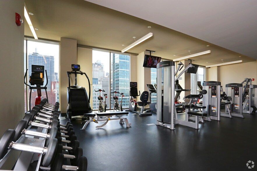 More Photos Of 123 N Desplaines St, Chicago Apartments For Lease