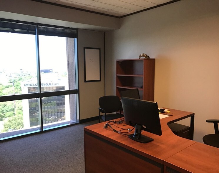 More Photos Of 1777 NE Loop 410, San Antonio Office For Lease