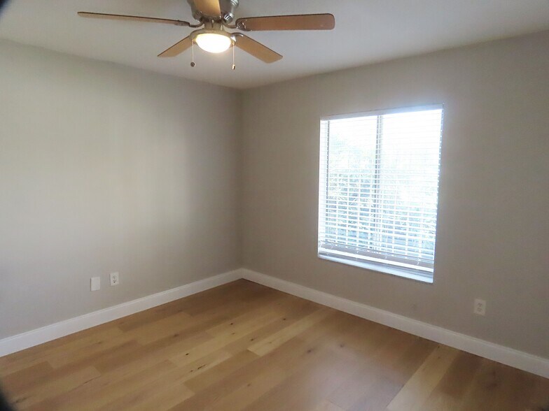 More Photos Of 5136-5186 La Mancha Ct, Orlando Apartments For Sale