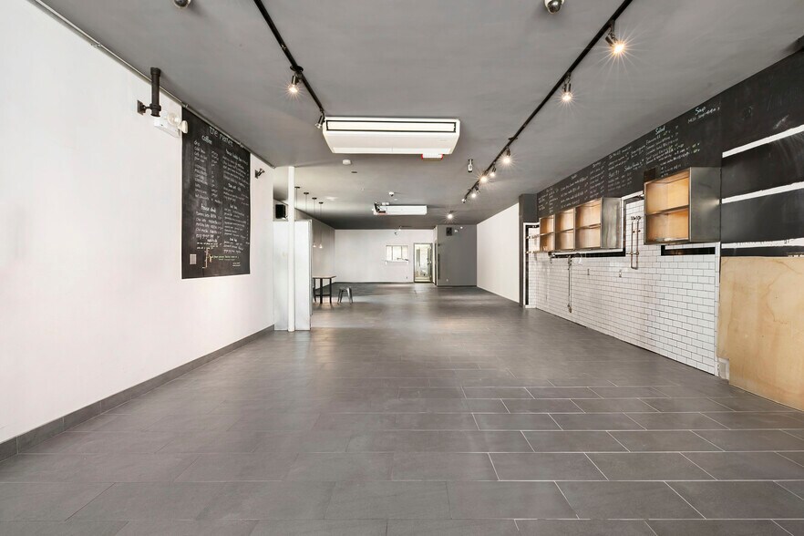 More Photos Of 372 Lafayette Ave, Brooklyn General Retail For Lease