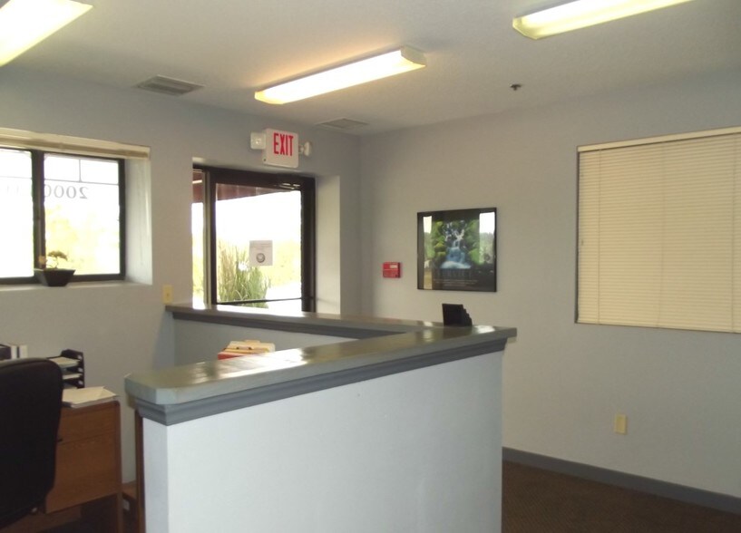 More Photos Of 20004 O'Brien Rd, Groveland Warehouse For Sale