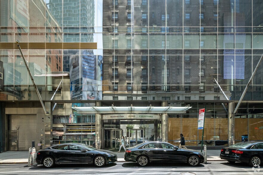 More Photos Of 1717 Broadway, New York Hotel For Lease