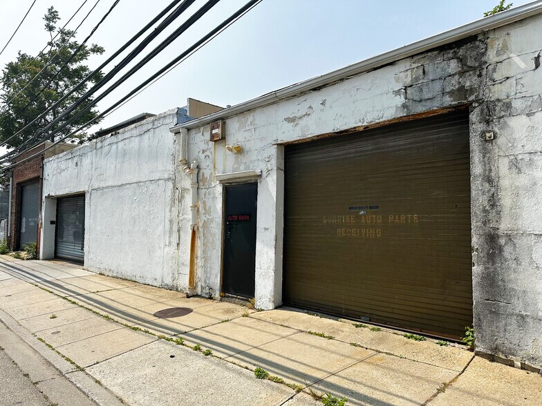 More Photos Of 315-321 Sunrise Hwy, Lynbrook Storefront Retail Residential For Sale