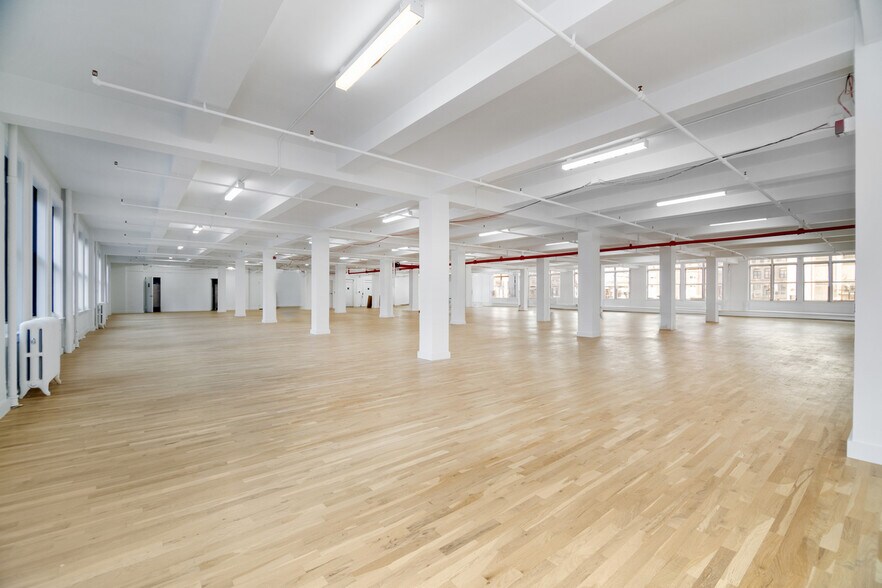 More Photos Of 20-28 W 33rd St, New York Office For Lease