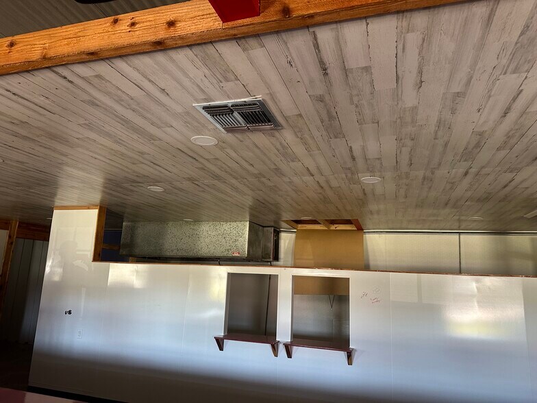 More Photos Of 2718 Gilmer Rd, Longview Restaurant For Sale