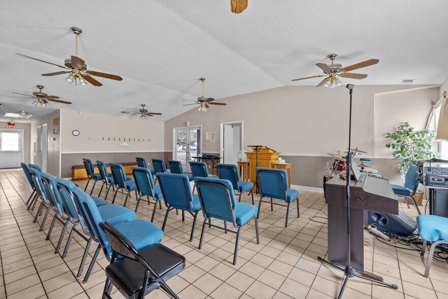 More Photos Of 405 Cherokee St, Kings Mountain Religious Facility For Sale
