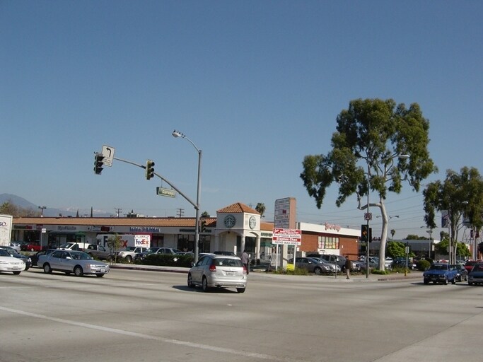 More Photos Of 3000-3014 N San Gabriel Blvd, Rosemead Storefront For Lease