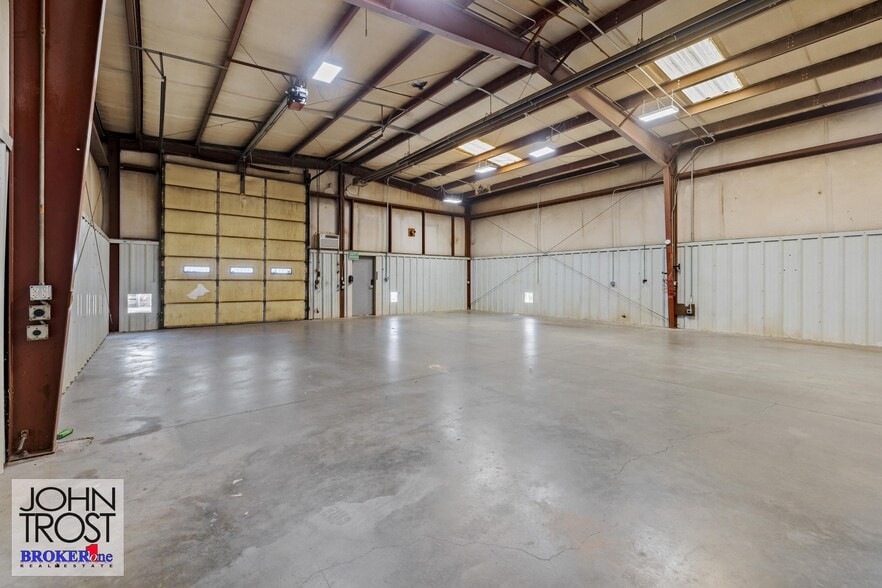 More Photos Of 781 Foster Rd, Casper Industrial For Lease