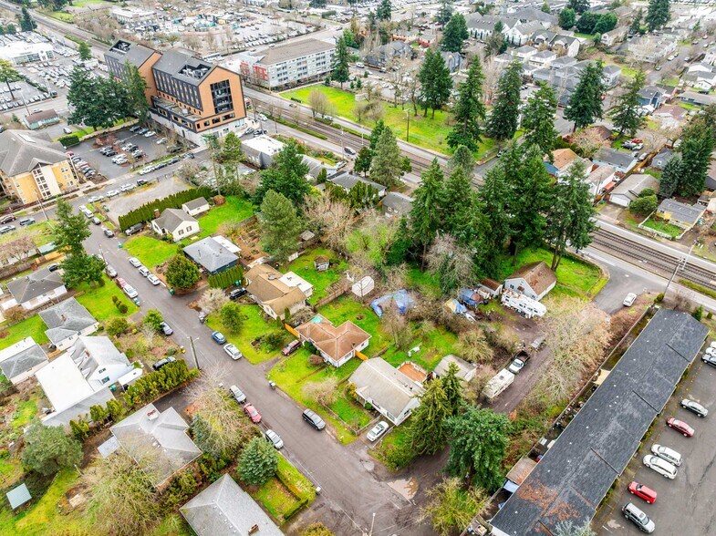 More Photos Of 11833-11911 E Burnside St, Portland Land For Sale