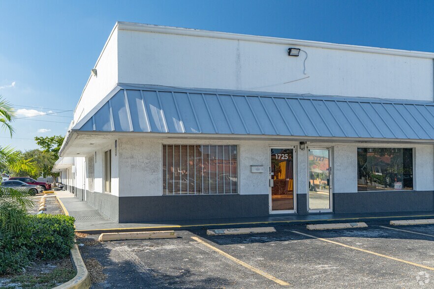 More Photos Of 1703-1747 NW 38th Ave, Lauderhill Unknown For Lease