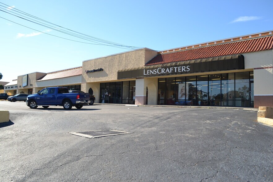 More Photos Of 88 Blanding Blvd, Orange Park Freestanding For Lease