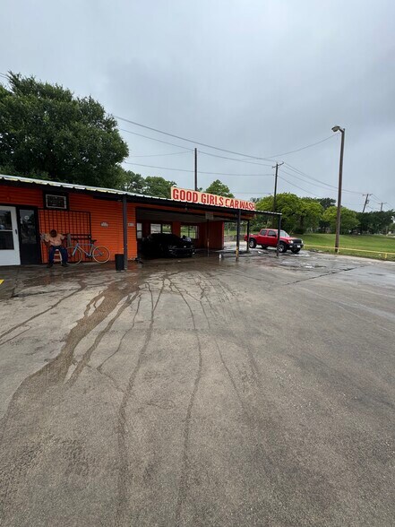 More Photos Of 5524 E Lancaster Ave, Fort Worth Carwash For Sale