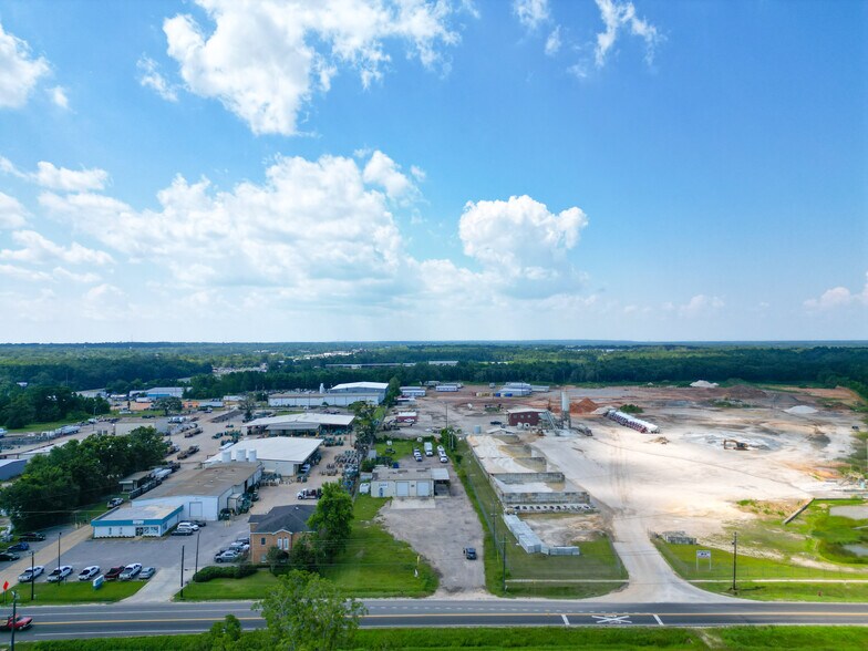 More Photos Of 5420 Hamilton Blvd, Theodore Auto Repair For Sale