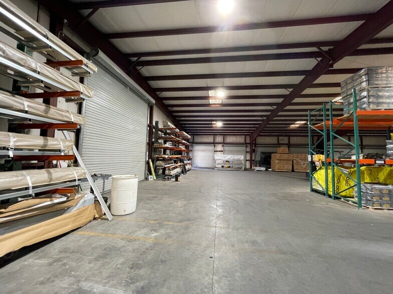 More Photos Of 4680 Lake Industrial Blvd, Tavares Warehouse For Sale