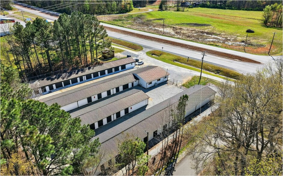 More Photos Of 9582 Heart of Dixie hwy, Arab Self Storage For Sale