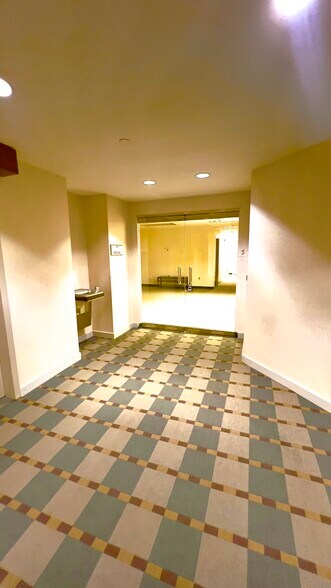 More Photos Of 7500 Greenway Center Dr, Greenbelt Office For Lease