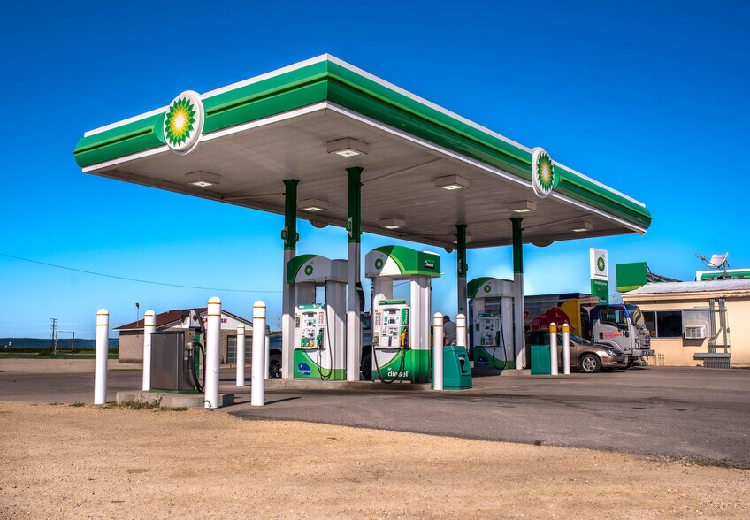 More Photos Of 22732 US-53 Hwy, Ettrick General Retail For Sale