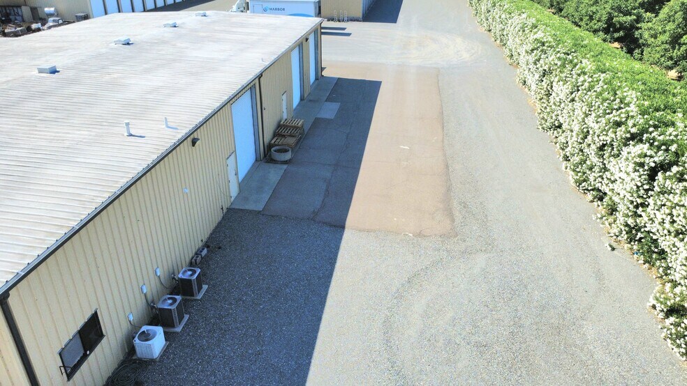 More Photos Of 22755 Antelope Blvd, Red Bluff General Retail For Lease