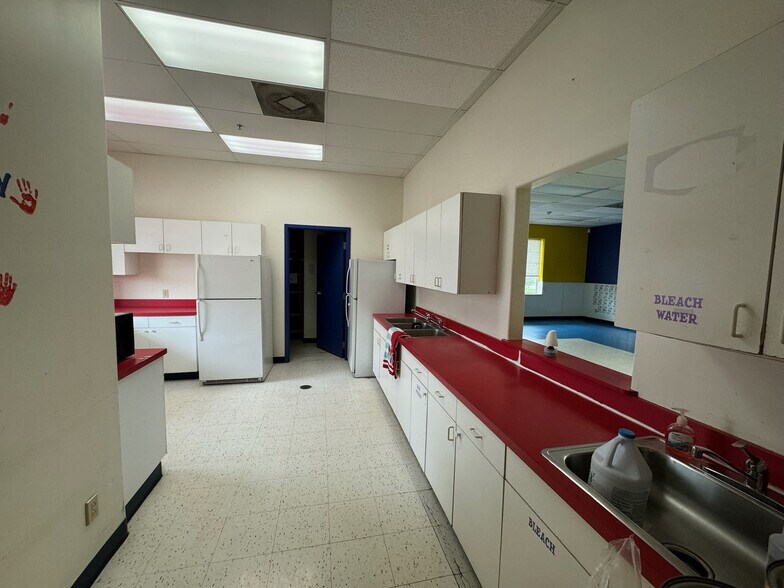 More Photos Of 13601 Riverport Dr, Maryland Heights Daycare Center For Sale