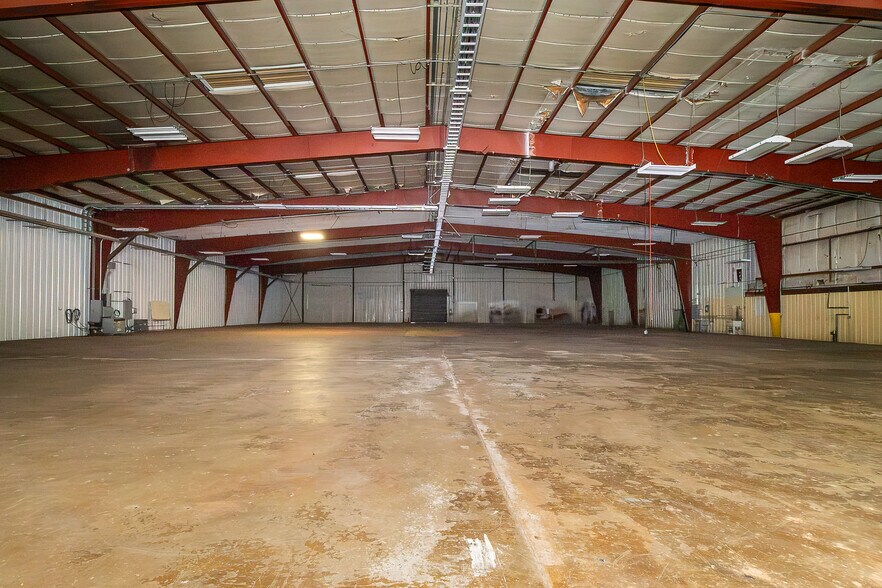 More Photos Of 199 Paradise Valley Rd, Athens Warehouse For Sale