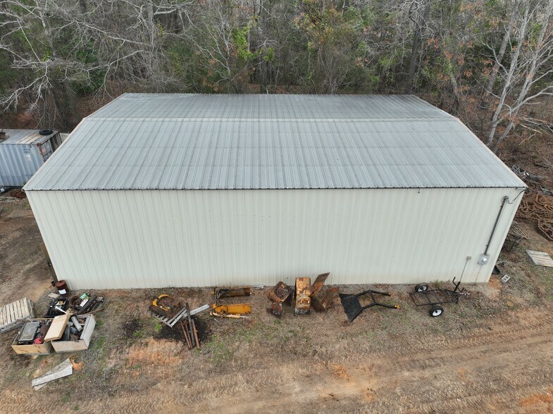 More Photos Of 2606 Colonel Thomson Highway hwy, Saint Matthews Warehouse For Sale