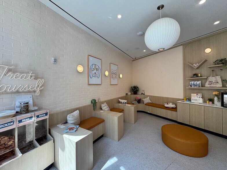 More Photos Of 2871-2879 Broadway, New York Office For Lease