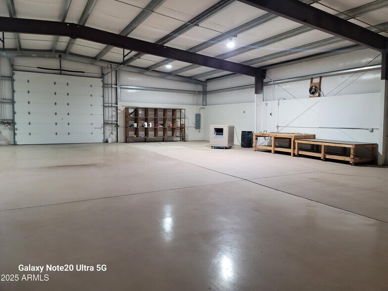 More Photos Of 8282 W Sandy Ln, Arizona City Warehouse For Sale