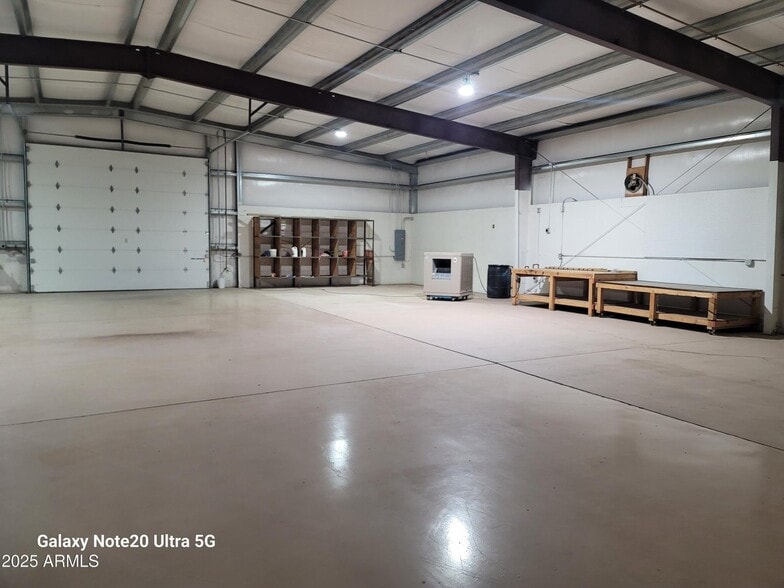 More Photos Of 8282 W Sandy Ln, Arizona City Warehouse For Sale