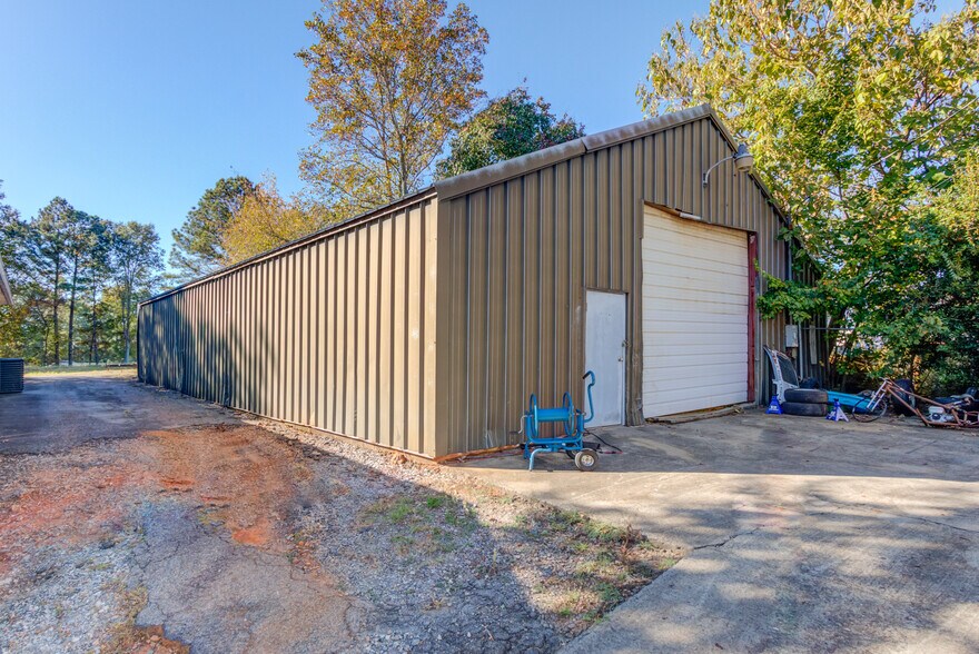 More Photos Of 2161 Pendley Rd, Cumming Industrial For Sale