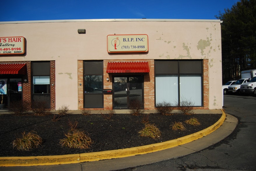 More Photos Of 14787-14851 Build America Dr, Woodbridge Warehouse For Lease