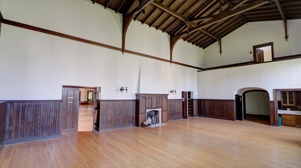 More Photos Of 520 S Main St, Geneva Religious Facility For Sale