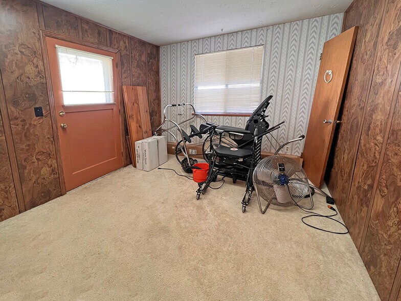 More Photos Of 195 Elm St, Blackfoot Office For Sale