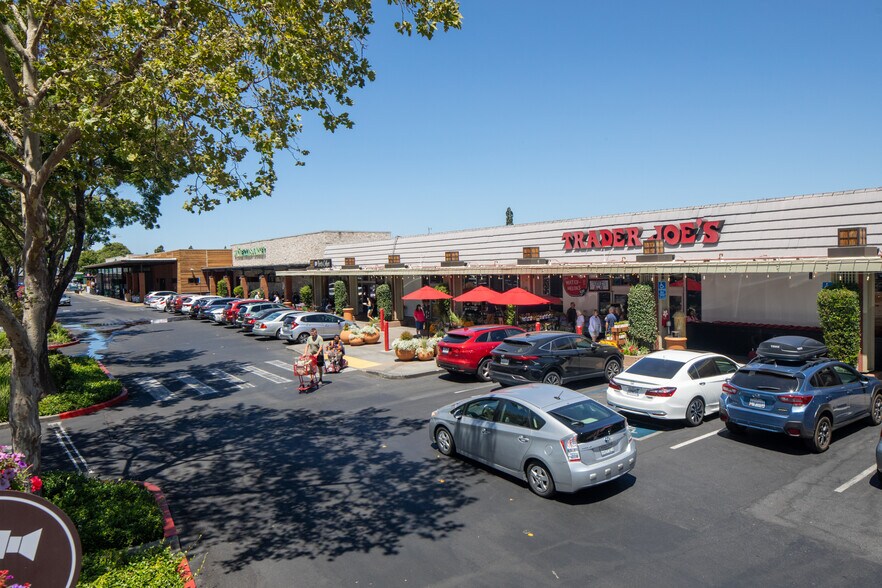 More Photos Of 3600-4020 Bel Aire Plz, Napa Unknown For Lease