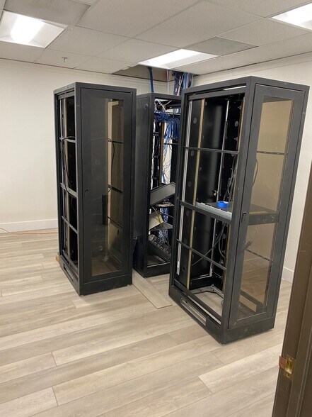 More Photos Of 23293 S Pointe Dr, Laguna Hills Medical For Lease