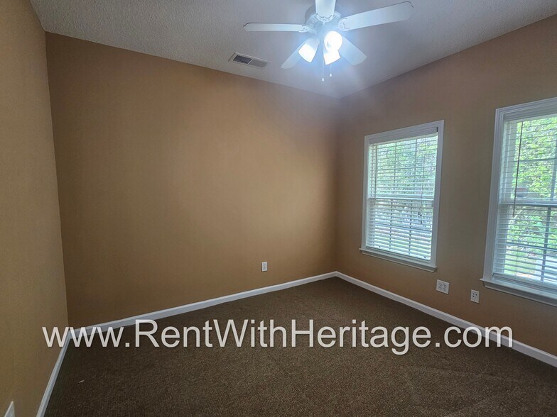 More Photos Of 8301-8337 Office Park Dr, Douglasville Office For Lease