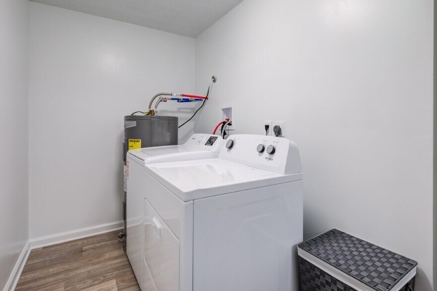 More Photos Of 1529 NE 39th Ave, Ocala Apartments For Sale