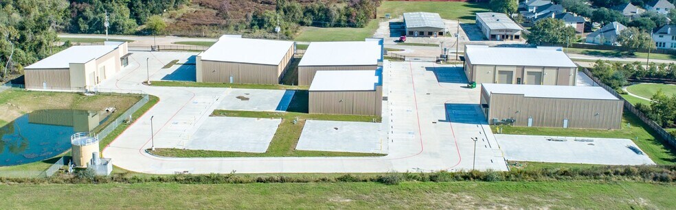 More Photos Of 11811 Champion Forest Dr, Houston Unknown For Lease