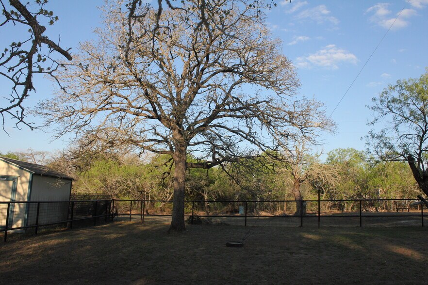More Photos Of 986 Shiloh Rd, Bastrop Land For Sale