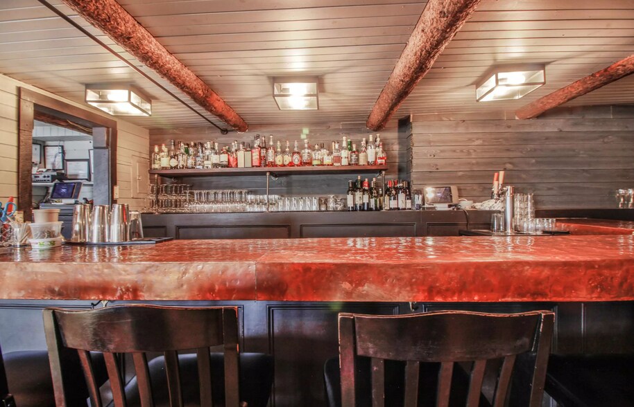 More Photos Of 2 W Main St, Littleton Hotel For Sale