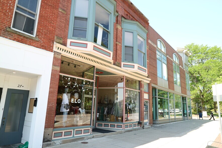 Primary Photo Of 29 W College St, Oberlin Storefront For Lease
