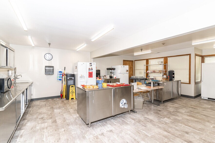 More Photos Of 1640 N Ritter Ave, Indianapolis Medical For Sale