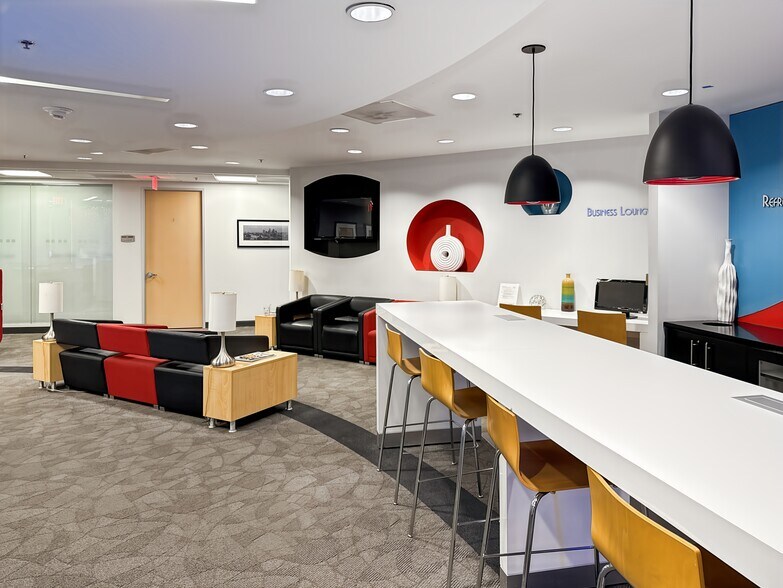 More Photos Of 8403 Colesville Rd, Silver Spring Coworking Space