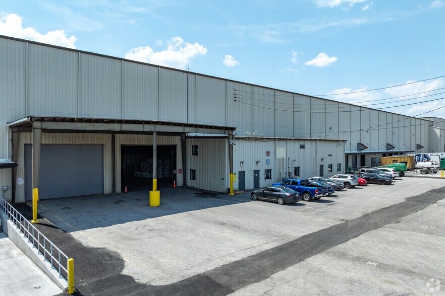 More Photos Of 6301 New Cold Mill Rd, Baltimore Warehouse For Lease