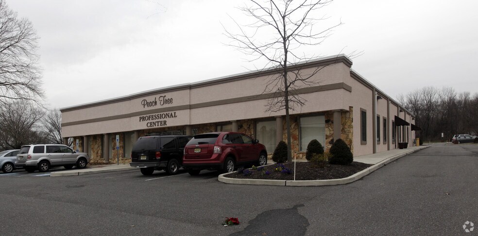 Primary Photo Of 877 Kings Hwy, Woodbury Office For Lease
