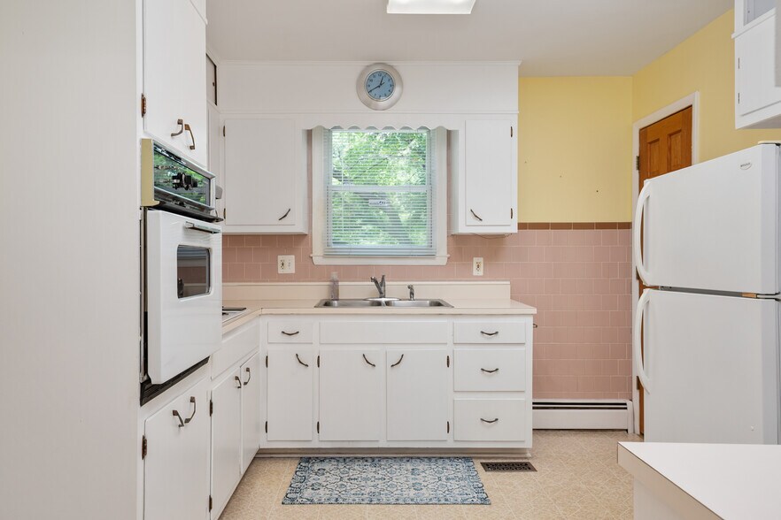 More Photos Of 2893 Jessup Rd, Jessup Office For Sale