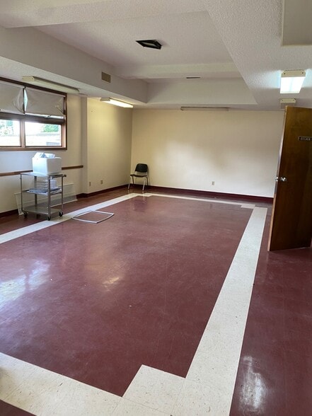 More Photos Of 421 Main St, Tarkio Medical For Sale