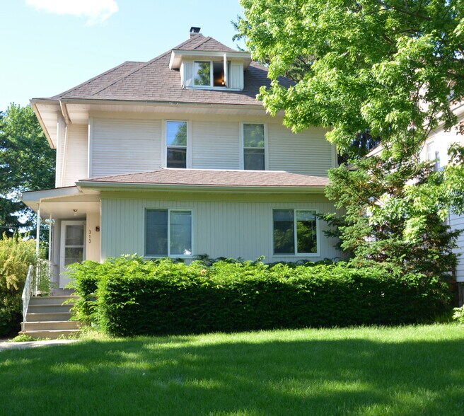 More Photos Of 313 Augusta Ave, Dekalb Apartments For Sale