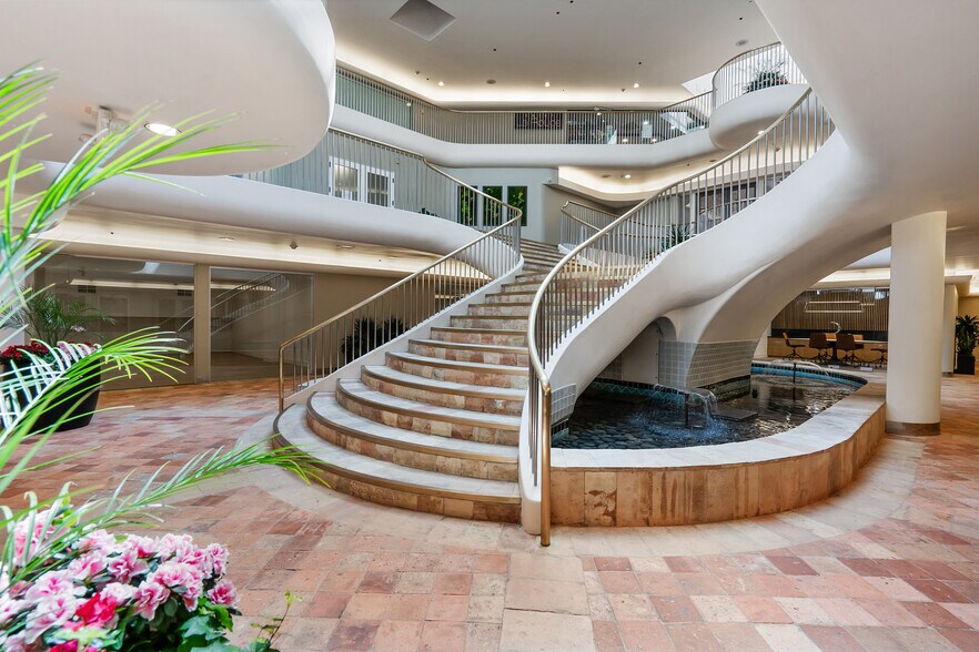 More Photos Of 1375 Burlingame Ave, Burlingame Unknown For Lease